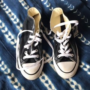 Black Converse chuck Taylor high tops | Size women’s 6